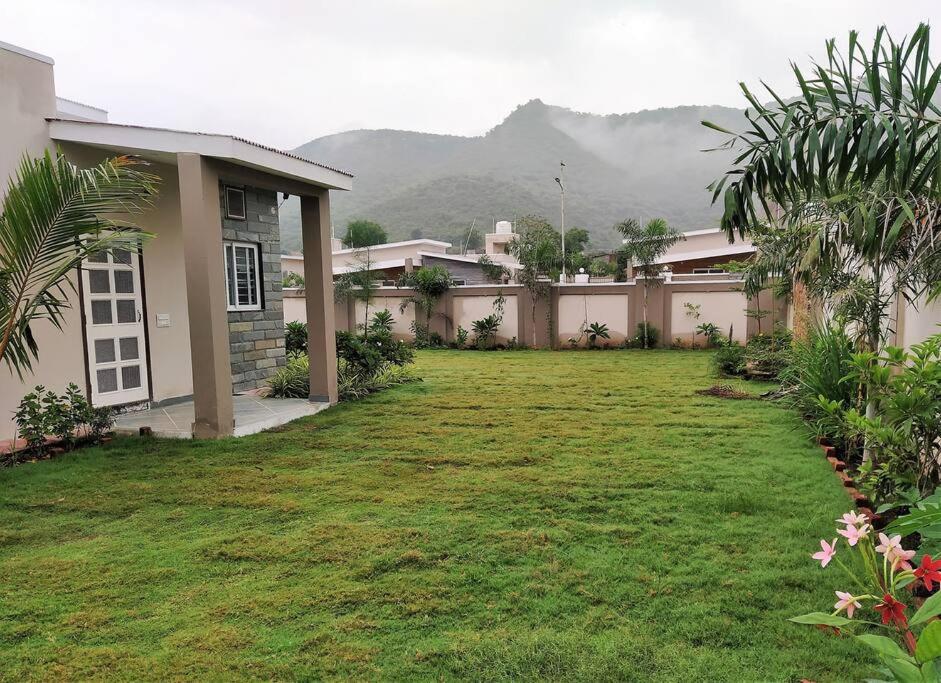 Nine Hill Villa - 2Bhk Private Villa With Pool Udaipur Exterior foto
