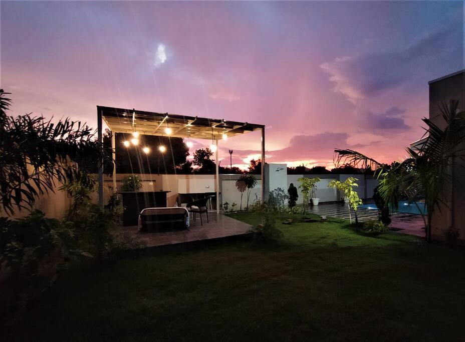 Nine Hill Villa - 2Bhk Private Villa With Pool Udaipur Exterior foto
